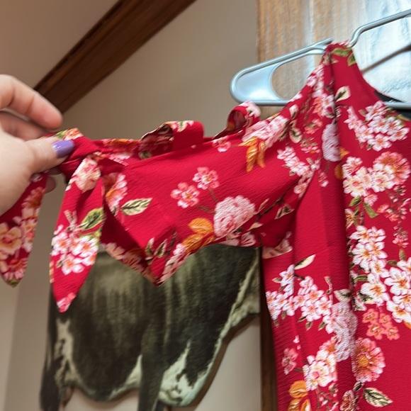 IZ byer floral blouse - Picture 2 of 2